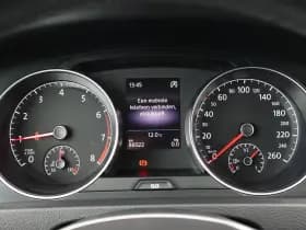 Volkswagen Golf thumbnail 22