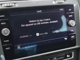Volkswagen Golf thumbnail 26