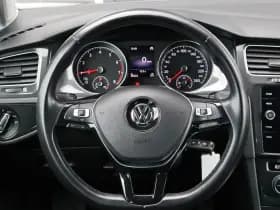 Volkswagen Golf thumbnail 38