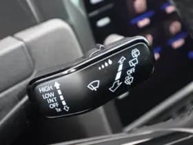 Volkswagen Golf thumbnail 41
