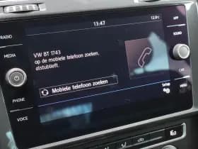 Volkswagen Golf thumbnail 42