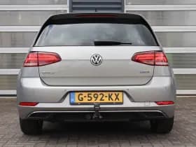 Volkswagen Golf thumbnail 10