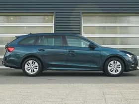 Škoda Octavia thumbnail 3