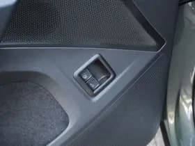 Volkswagen Tiguan thumbnail 48
