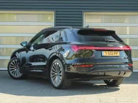 Audi Q8 e-tron thumbnail 13