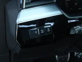 Audi Q8 e-tron thumbnail 45