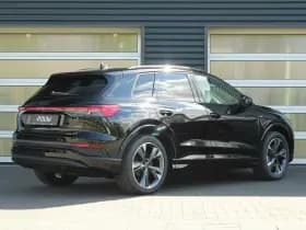 Audi Q4 e-tron thumbnail 2
