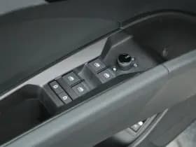 Audi Q4 e-tron thumbnail 25