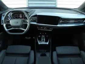 Audi Q4 e-tron thumbnail 5