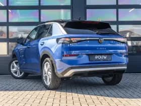 Volkswagen T-Roc thumbnail 11