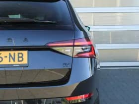 Škoda Superb thumbnail 44