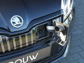 Škoda Superb thumbnail 10