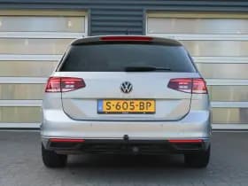 Volkswagen Passat thumbnail 11