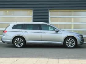 Volkswagen Passat thumbnail 3