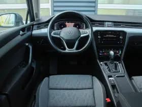Volkswagen Passat thumbnail 24