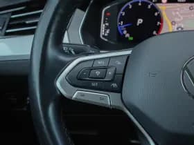 Volkswagen Passat thumbnail 26