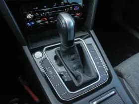 Volkswagen Passat thumbnail 34