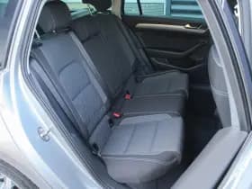 Volkswagen Passat thumbnail 38