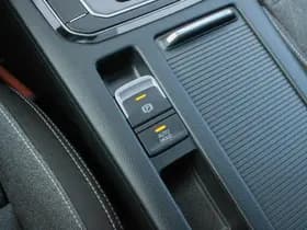 Volkswagen Passat thumbnail 45
