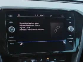 Volkswagen Passat thumbnail 50