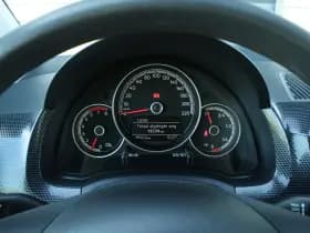 Volkswagen Up! thumbnail 25