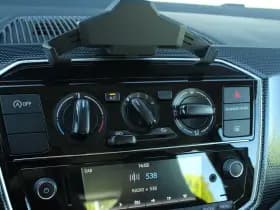 Volkswagen Up! thumbnail 27