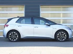 Volkswagen ID.3 thumbnail 3