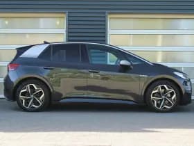 Volkswagen ID.3 thumbnail 3