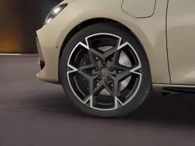 CUPRA Leon thumbnail 5