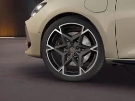CUPRA Leon thumbnail 5
