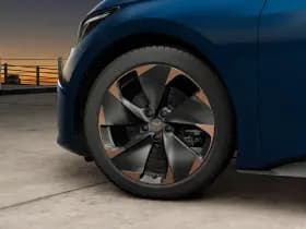 CUPRA Born thumbnail 5