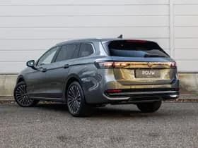 Volkswagen Passat thumbnail 11