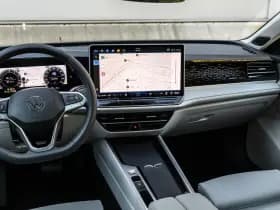 Volkswagen Passat thumbnail 37