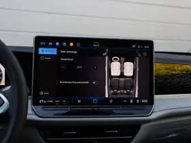 Volkswagen Passat thumbnail 51