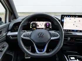 Volkswagen Golf thumbnail 33