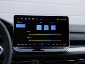 Volkswagen Golf thumbnail 39