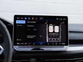 Volkswagen Golf thumbnail 40