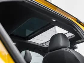 Volkswagen T-Roc thumbnail 16