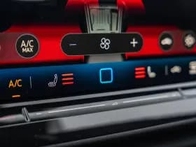 Volkswagen T-Roc thumbnail 37