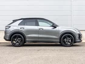 Volkswagen T-Roc thumbnail 3