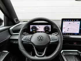 Volkswagen T-Roc thumbnail 25