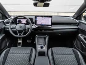 Volkswagen T-Roc thumbnail 5