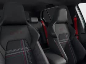 Volkswagen Golf thumbnail 4