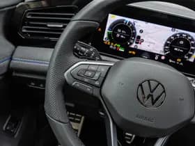 Volkswagen Tiguan thumbnail 49