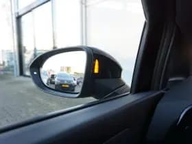 Volkswagen Golf thumbnail 22