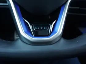 Volkswagen Golf thumbnail 41