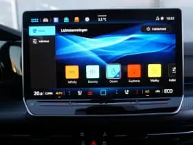 Volkswagen Golf thumbnail 48