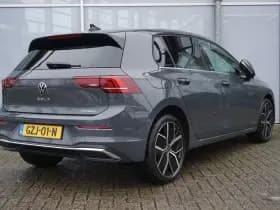 Volkswagen Golf thumbnail 2