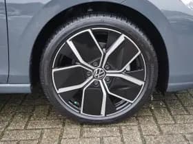 Volkswagen Golf thumbnail 14