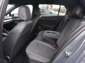 Volkswagen Golf thumbnail 18